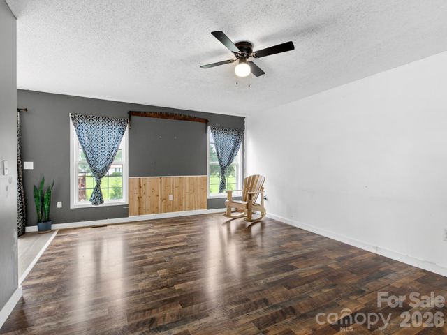 11 Cathy Court, Hendersonville, NC 28792
