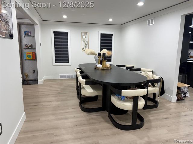 23926 Oak Street, Dearborn, MI 48128