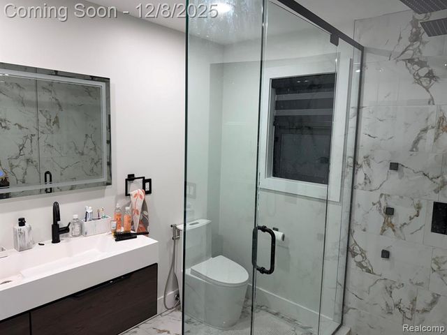 23926 Oak Street, Dearborn, MI 48128