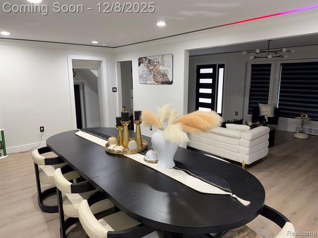 23926 Oak Street, Dearborn, MI 48128