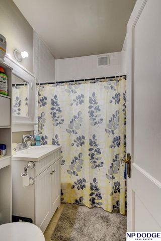 3823 Franklin Street, Omaha, NE 68111