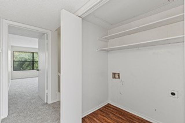 5840 Spring Valley Road 1510, Dallas, TX 75254
