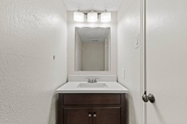 5840 Spring Valley Road 1510, Dallas, TX 75254