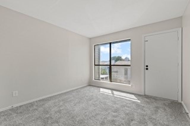 5840 Spring Valley Road 1510, Dallas, TX 75254