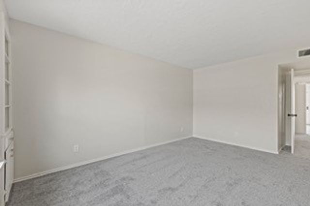 5840 Spring Valley Road 1510, Dallas, TX 75254