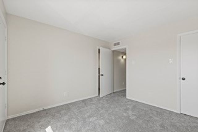 5840 Spring Valley Road 1510, Dallas, TX 75254