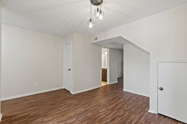 5840 Spring Valley Road 1510, Dallas, TX 75254