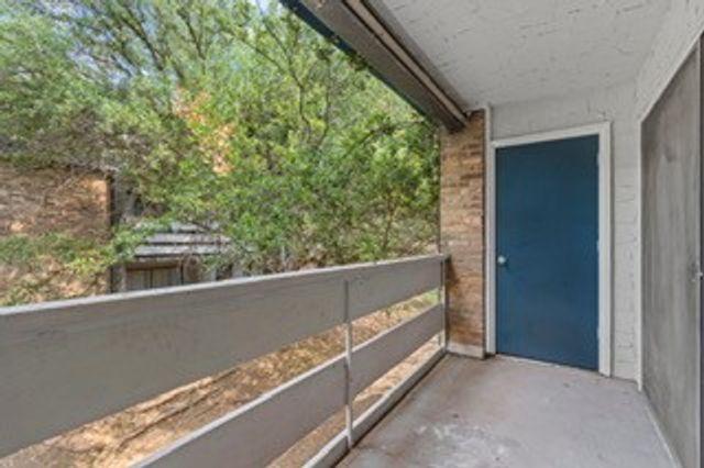5840 Spring Valley Road 1510, Dallas, TX 75254