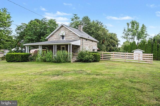 1422 WALNUT BOTTOM RD, Carlisle, PA 17015