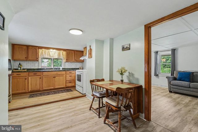 1422 WALNUT BOTTOM RD, Carlisle, PA 17015