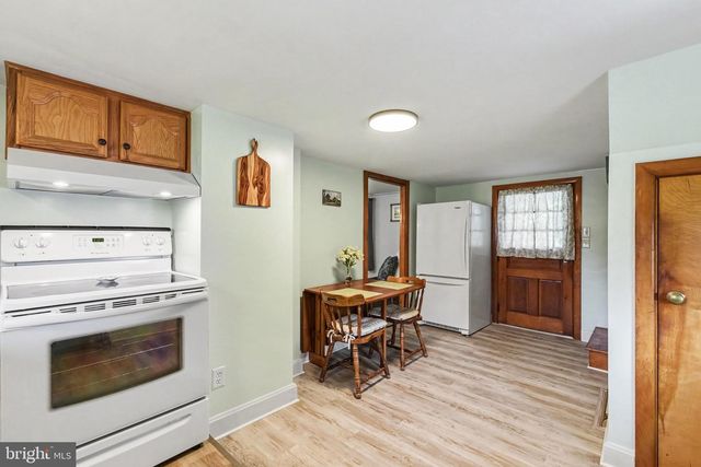1422 WALNUT BOTTOM RD, Carlisle, PA 17015