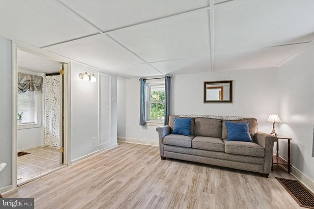 1422 WALNUT BOTTOM RD, Carlisle, PA 17015