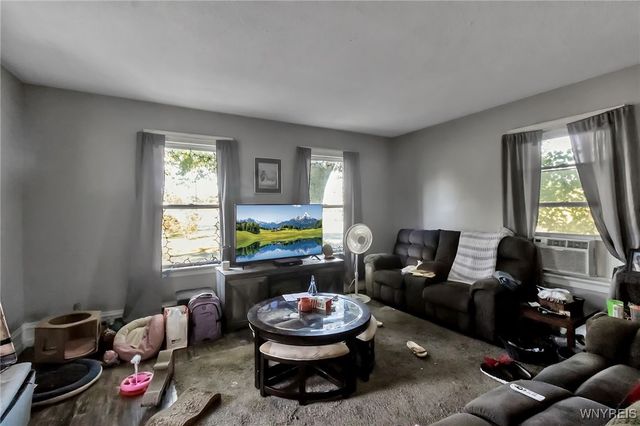 27 Saxton Street, Lockport City, NY 14094