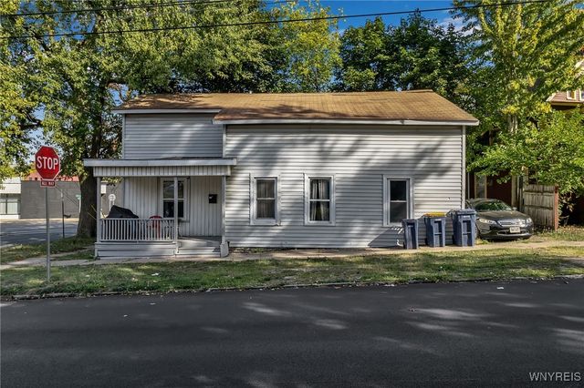 27 Saxton Street, Lockport City, NY 14094