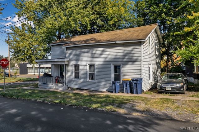 27 Saxton Street, Lockport City, NY 14094