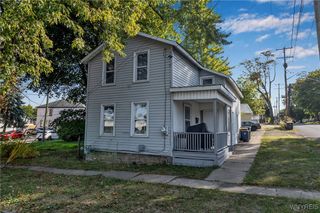 27 Saxton Street, Lockport City, NY 14094