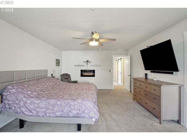 9476 N ALDER St, Camas, WA 98607