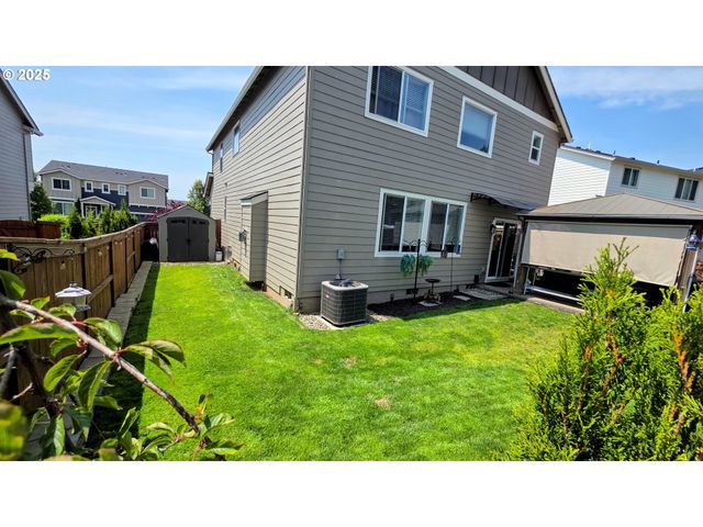 9476 N ALDER St, Camas, WA 98607