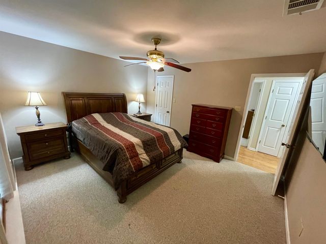 115 Constantin Dr, Golden Meadow, LA 70357