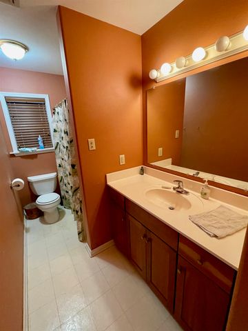 115 Constantin Dr, Golden Meadow, LA 70357