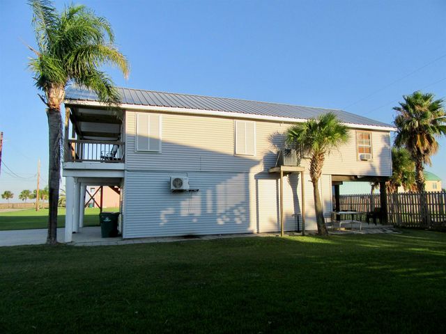 115 Constantin Dr, Golden Meadow, LA 70357