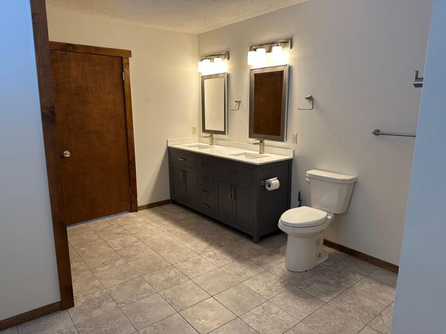 705 Grant Street W, Detroit Lakes, MN 56501