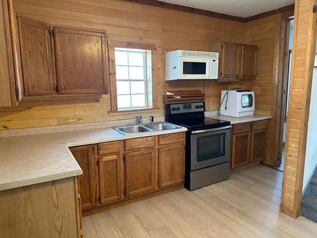 705 Grant Street W, Detroit Lakes, MN 56501