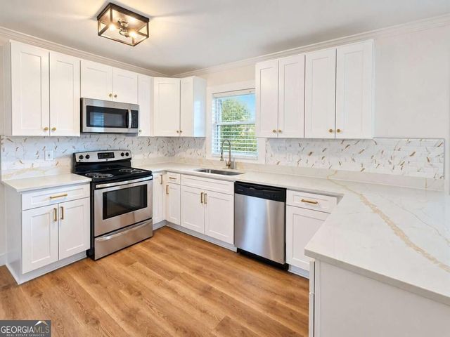 2940 Harris Street, East Point, GA 30344