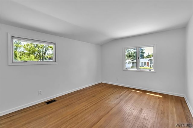 780 Meadowbrook Drive, North Tonawanda, NY 14120