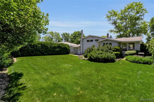 780 Meadowbrook Drive, North Tonawanda, NY 14120
