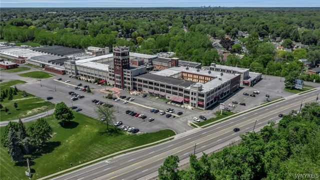 780 Meadowbrook Drive, North Tonawanda, NY 14120