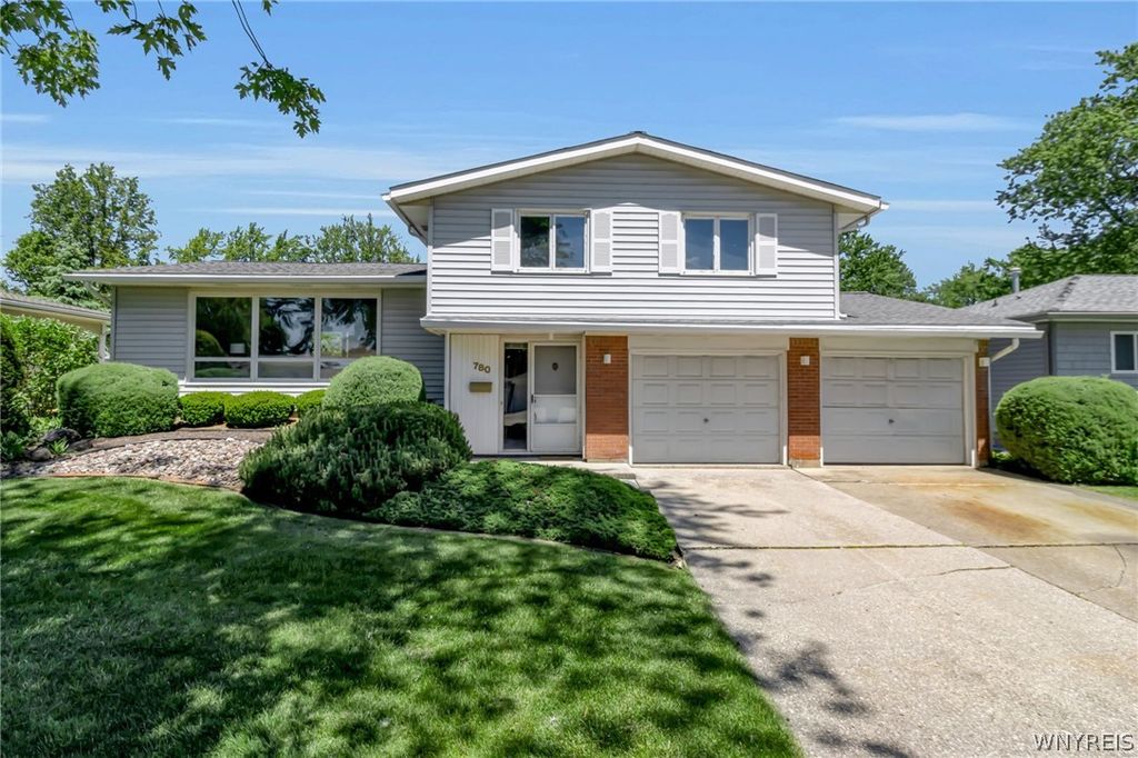 780 Meadowbrook Drive, North Tonawanda, NY 14120