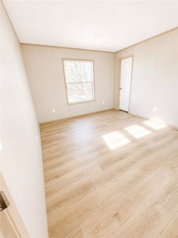 146 Roundtop Circle, Scottdale, PA 15683