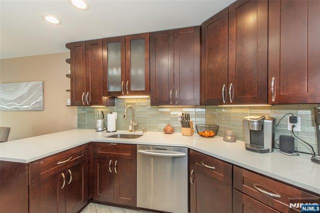 2 Tulip Crescent 1C, Little Falls, NJ 07424