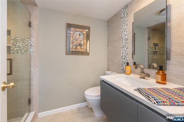 2 Tulip Crescent 1C, Little Falls, NJ 07424