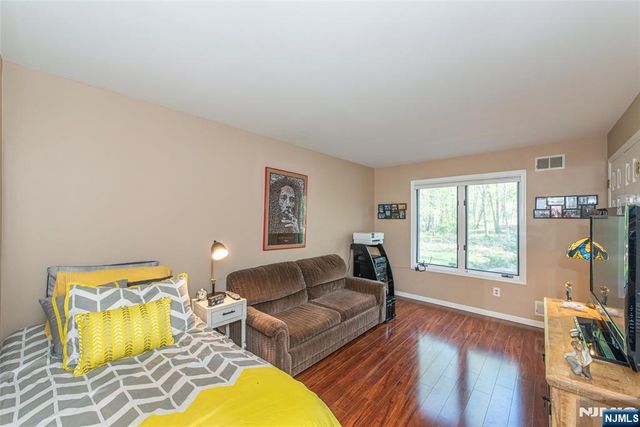 2 Tulip Crescent 1C, Little Falls, NJ 07424