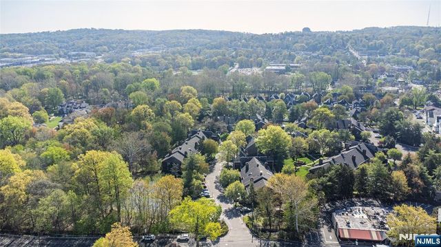 2 Tulip Crescent 1C, Little Falls, NJ 07424