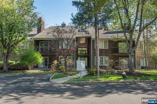 2 Tulip Crescent 1C, Little Falls, NJ 07424