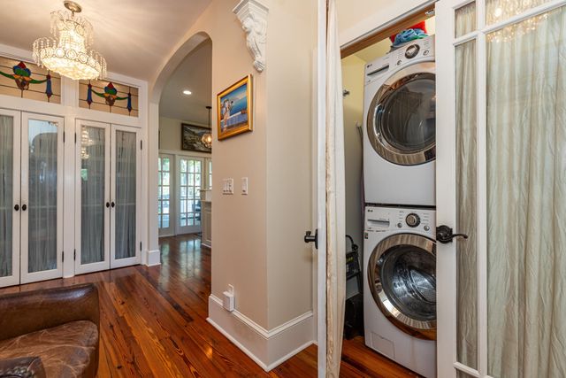 288 St George St, St Augustine, FL 32084