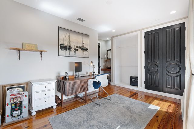 288 St George St, St Augustine, FL 32084