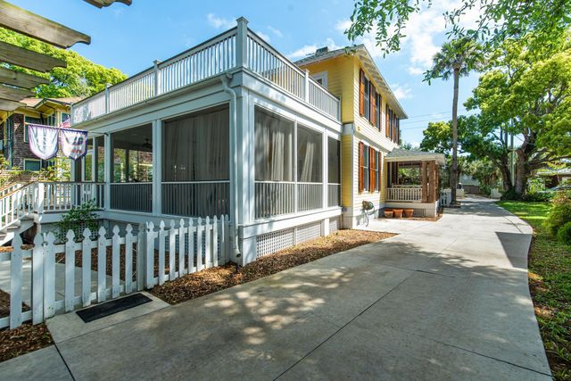 288 St George St, St Augustine, FL 32084