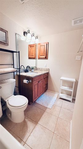 5761 Cedar Creek Drive, Benbrook, TX 76109