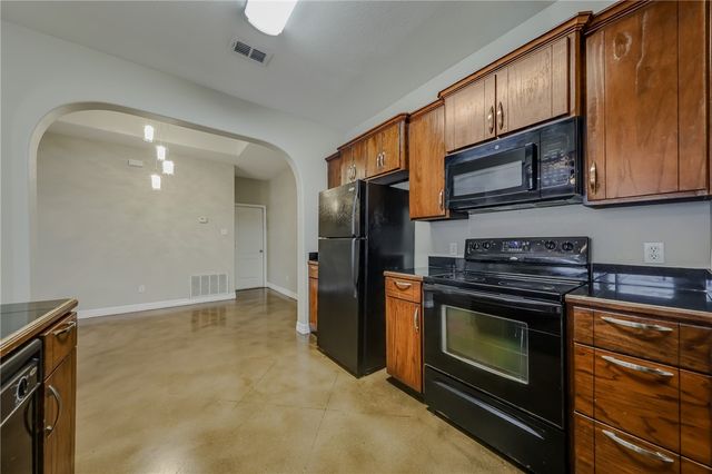 6622 Rhine Dr B, Corpus Christi, TX 78412