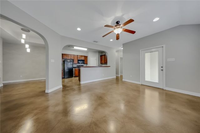6622 Rhine Dr B, Corpus Christi, TX 78412