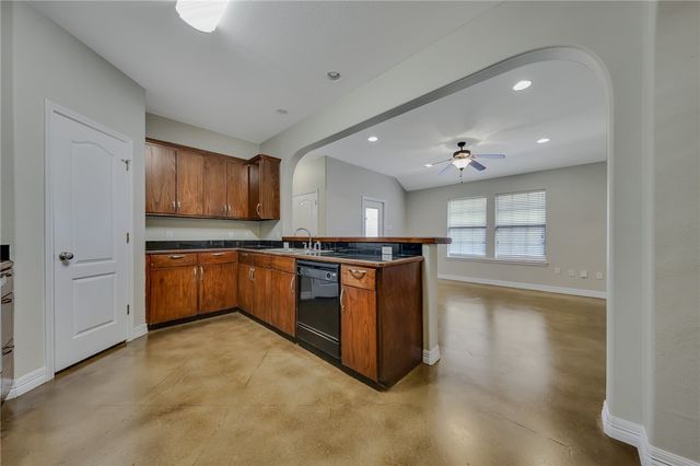6622 Rhine Dr B, Corpus Christi, TX 78412