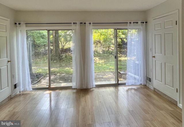 32 PAGODA CT, Lawrence, NJ 08648
