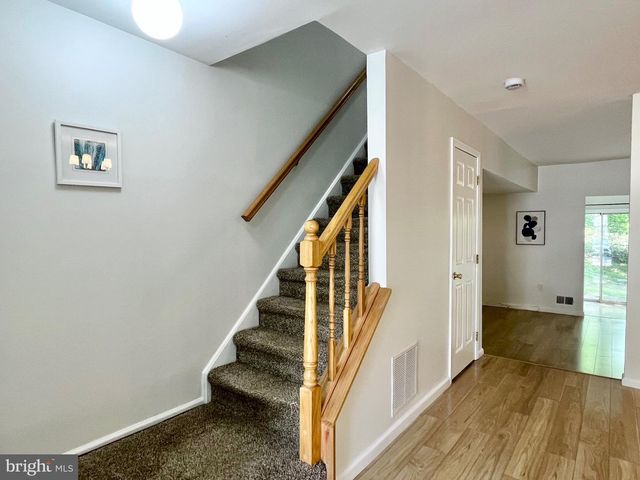 32 PAGODA CT, Lawrence, NJ 08648
