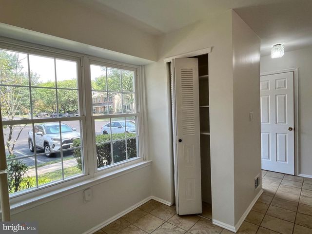 32 PAGODA CT, Lawrence, NJ 08648