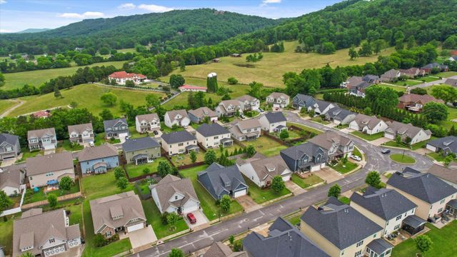 9777 Haven Port Lane, Ooltewah, TN 37363