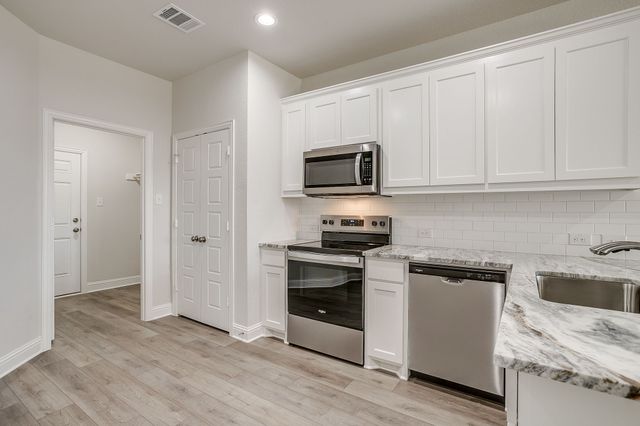 6918 Yellow Hammer Way, Arlington, TX 76001